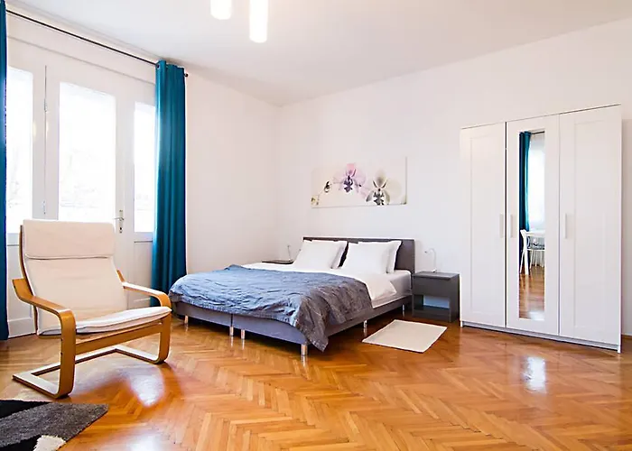 Cosy Studio Apartment 2