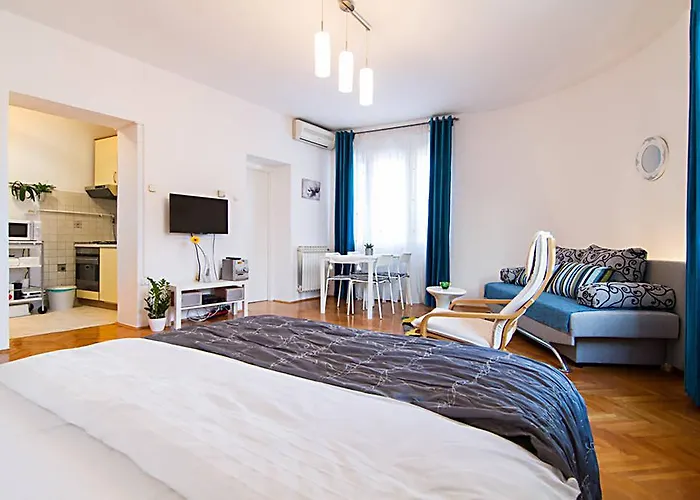 Cosy Studio Apartment 2