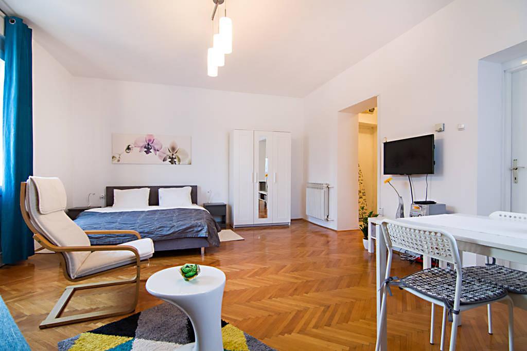 Cosy Studio Apartment 2